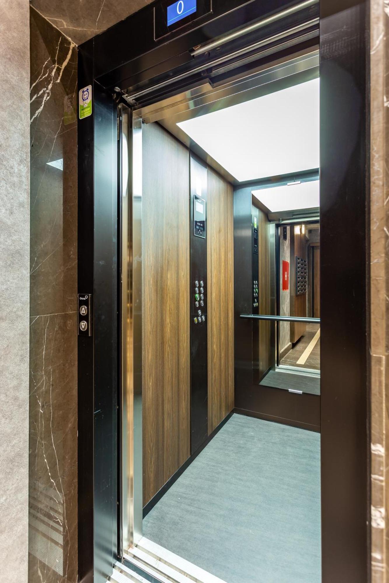 The Residence 59 Belgrado Esterno foto